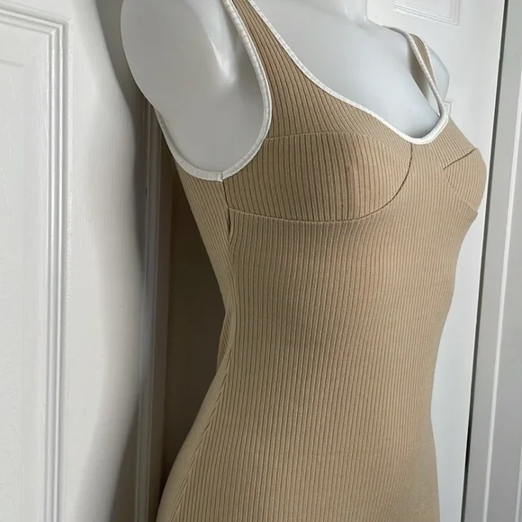 CRESCENT CONTRASTING TRIM RIBBED BODYCON TANK MIDI DRESS BEIGE & WHITE SIZE S - Picture 7 of 12